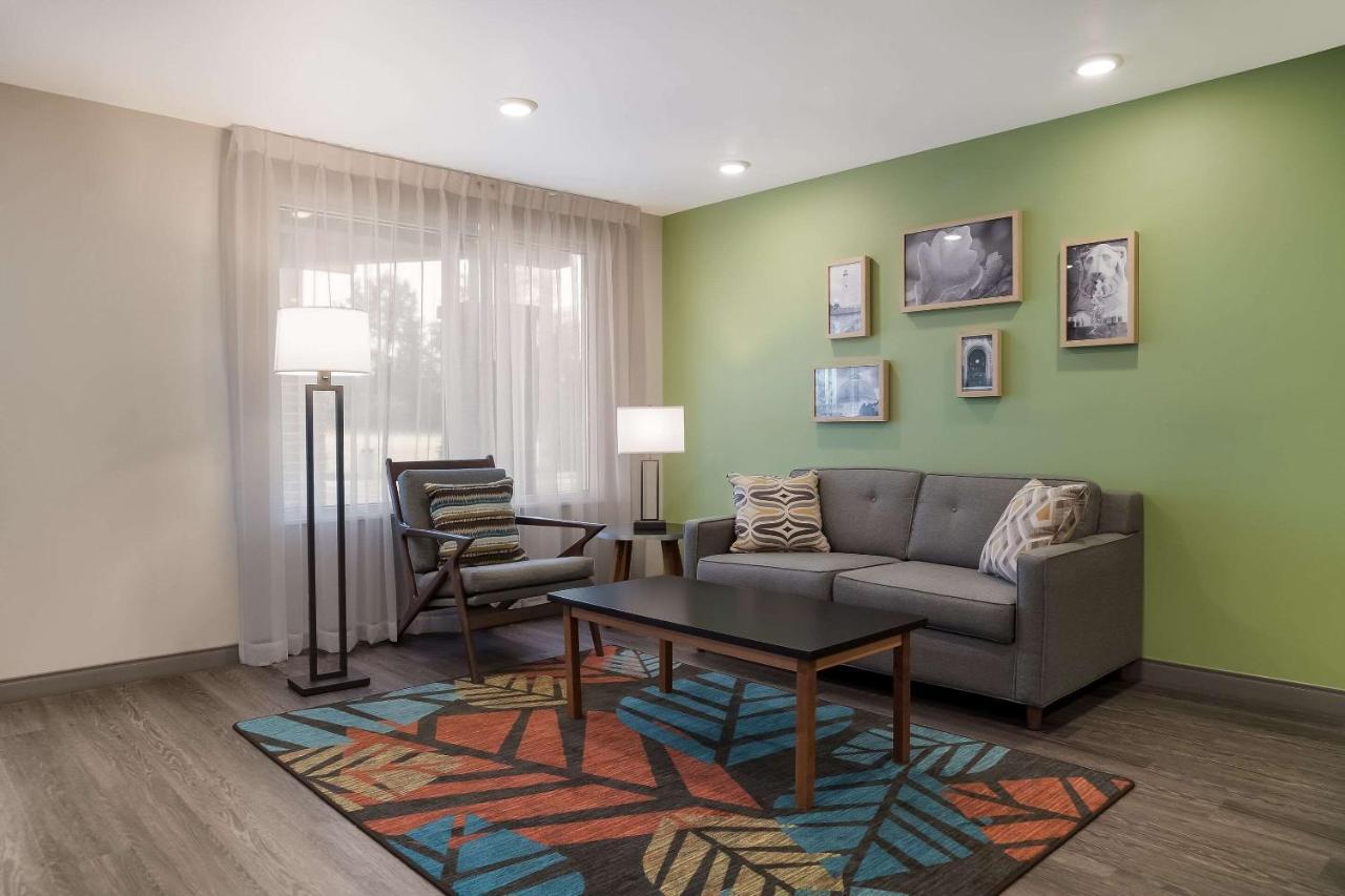 Woodspring Suites Detroit Sterling Heights Exteriör bild