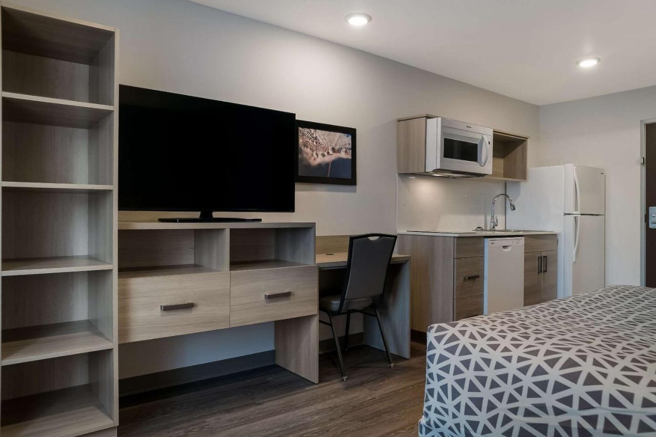 Woodspring Suites Detroit Sterling Heights Exteriör bild