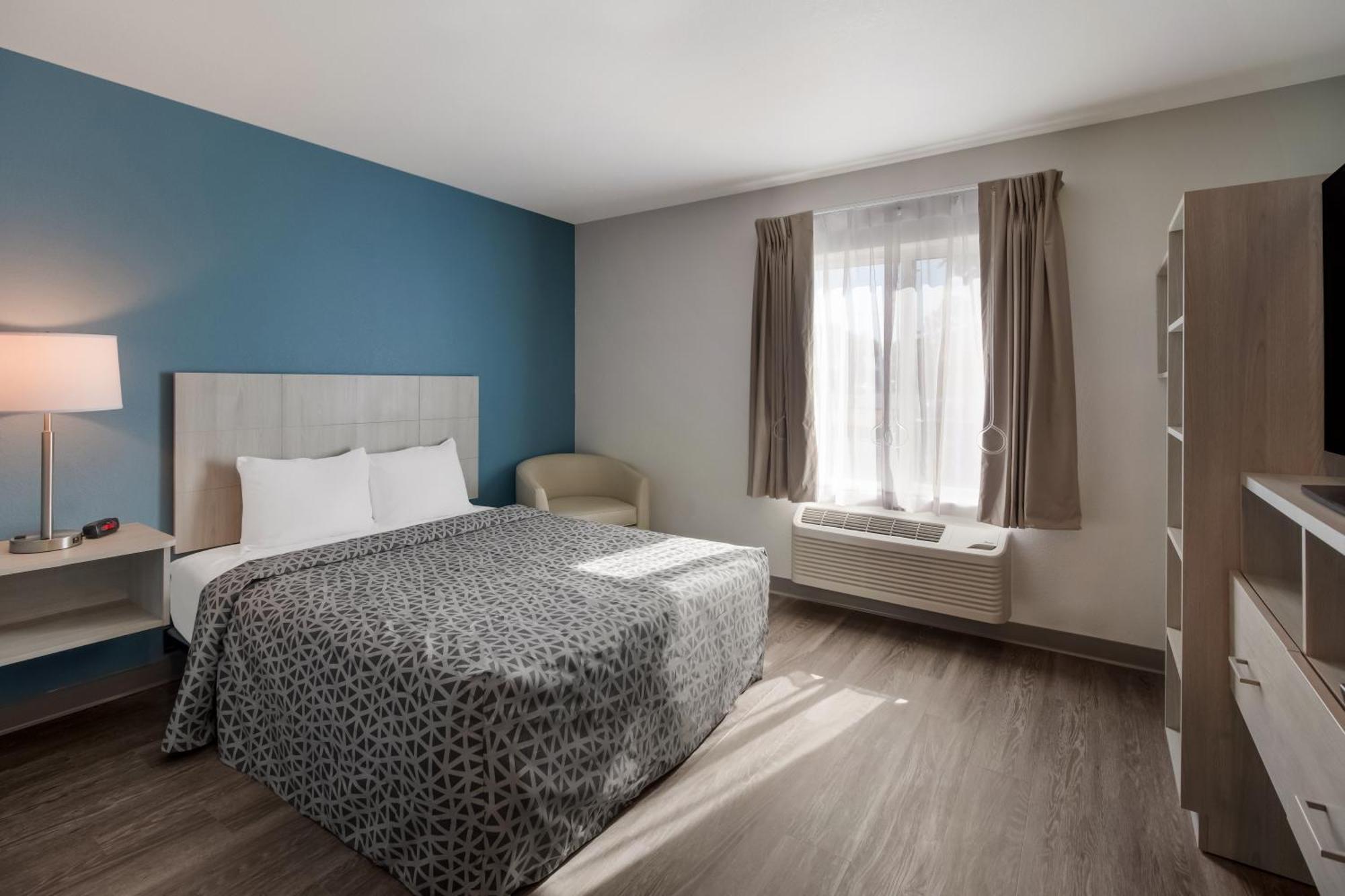Woodspring Suites Detroit Sterling Heights Exteriör bild