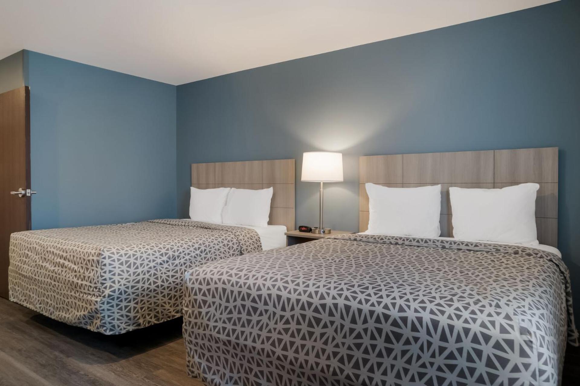 Woodspring Suites Detroit Sterling Heights Exteriör bild