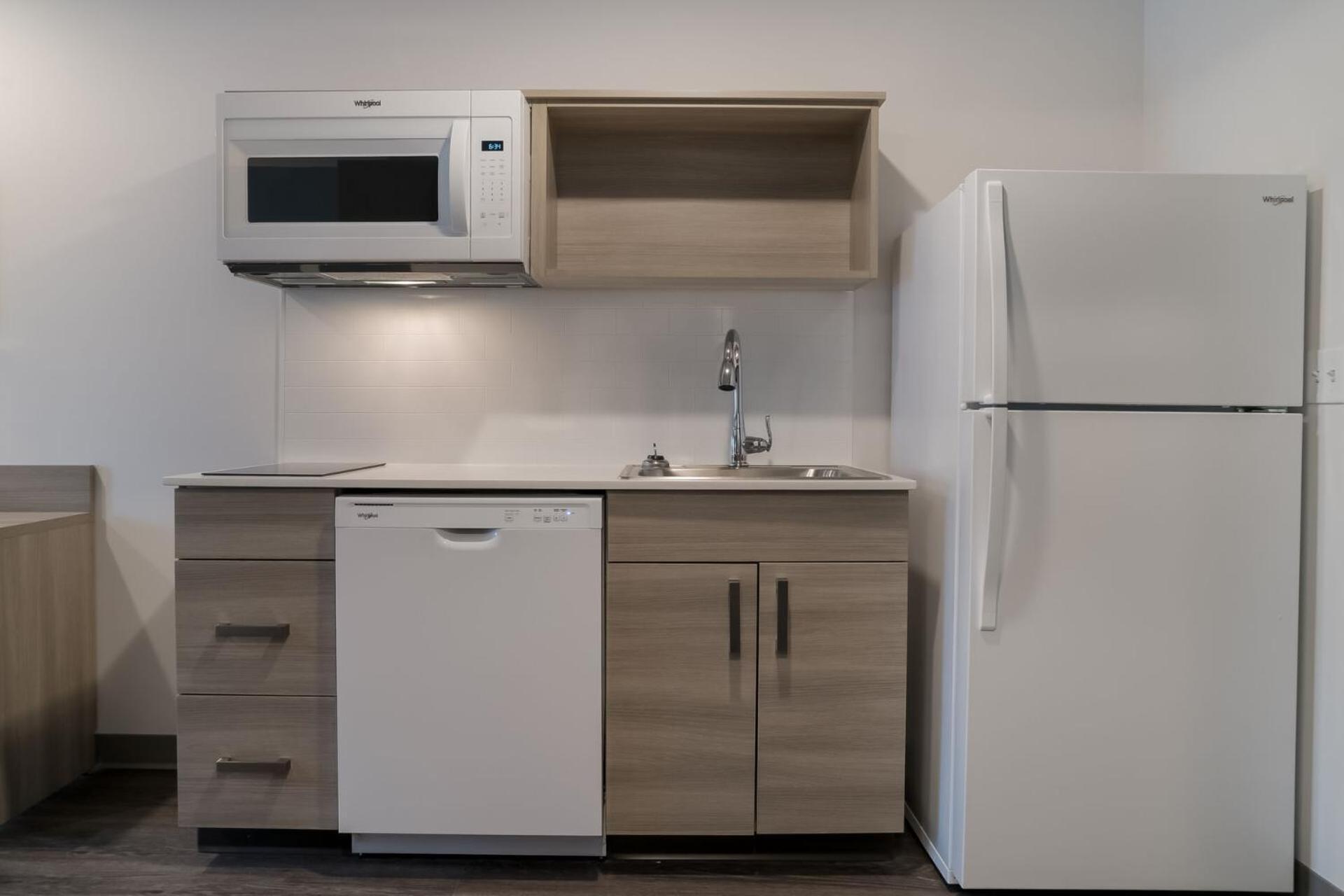 Woodspring Suites Detroit Sterling Heights Exteriör bild